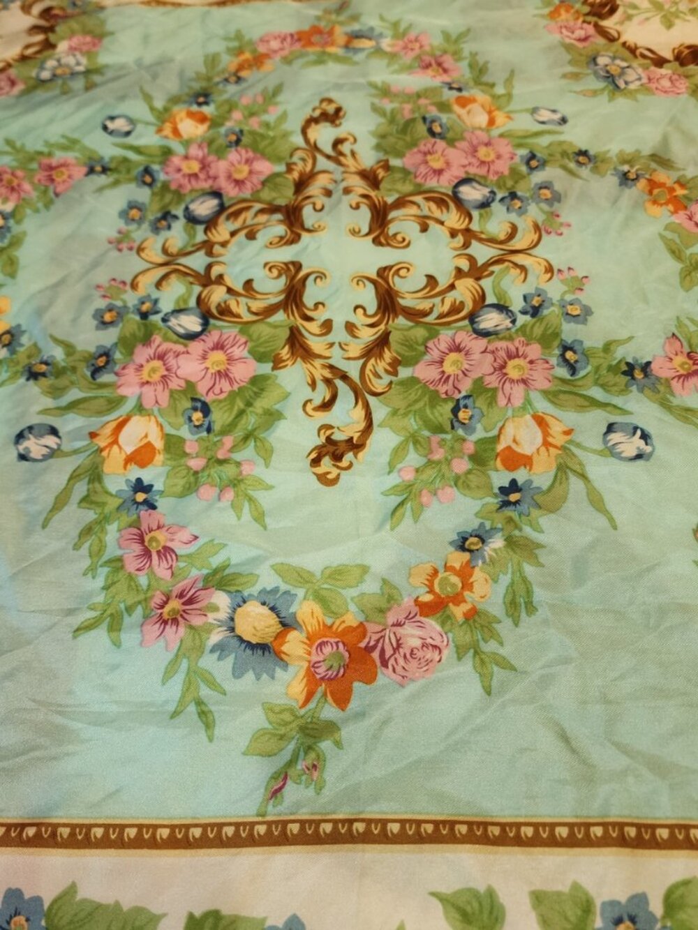 Adrienne Vittadini 100% Silk Scarf/Wrap - Picture 5 of 6